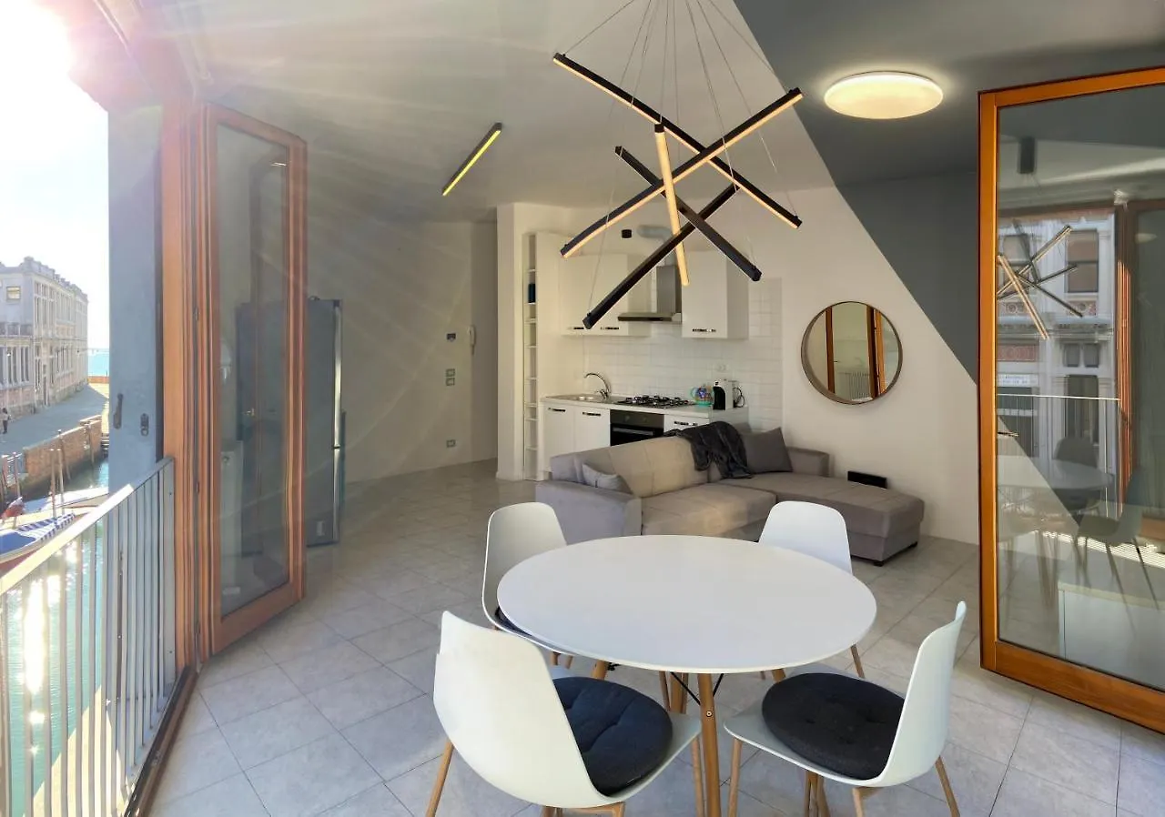 Serendipity Apartment Венеция